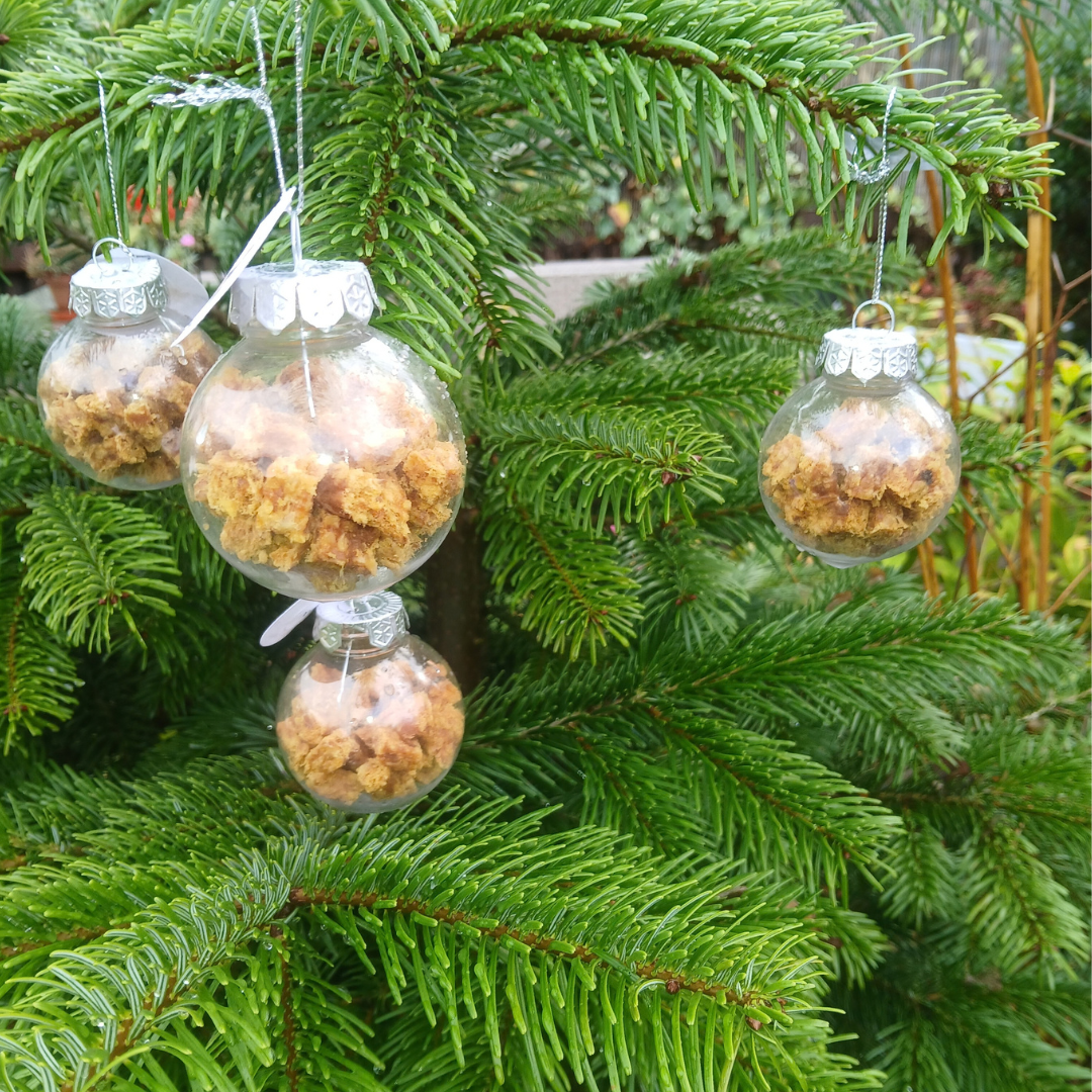 Christmas Dog Treat Bauble 40g – Duck Training Treats